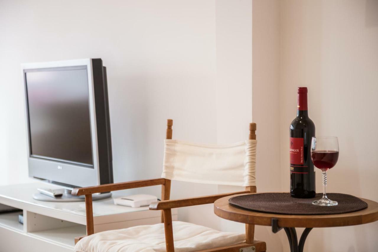 Altido Charming 1br Apt With Workspace In Sao Bento Appartement Lisboa